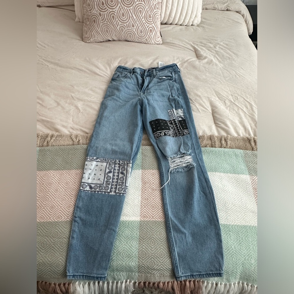 Hollister jeans